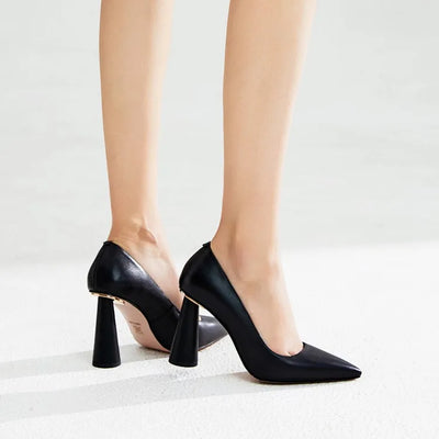 Women Gneuine Leather Pumps Fashion Splike High Heels Pointed Toe shoes